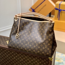 LV Shopping Bags